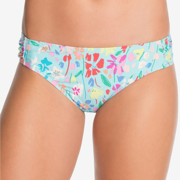 Vera Bradley Emily Tankini & Shirred Bikin… - Picture 6 of 7